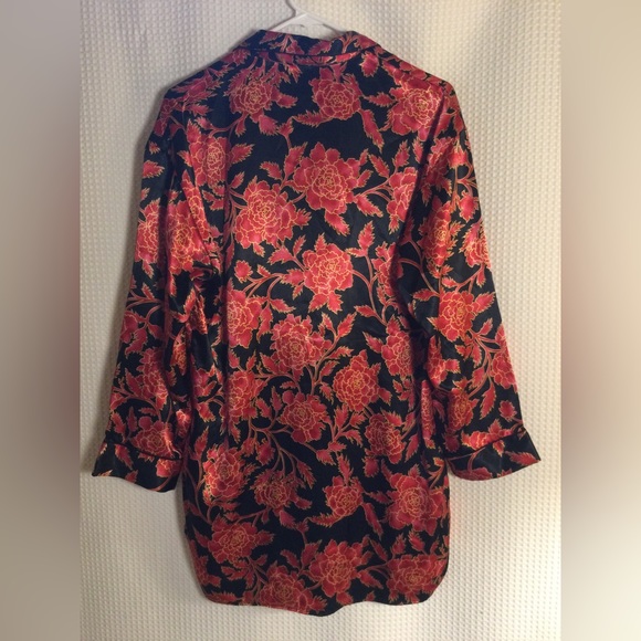 🌹HP!🌹 VS | VTG Gold Label Satin Floral Sleep Shirt - Picture 9 of 12
